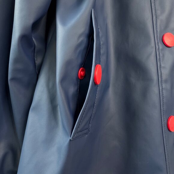 HATLEY Navy Blue Raincoat Girls 8 Waterproof Rain Jacket Red Buttons - Picture 3 of 9